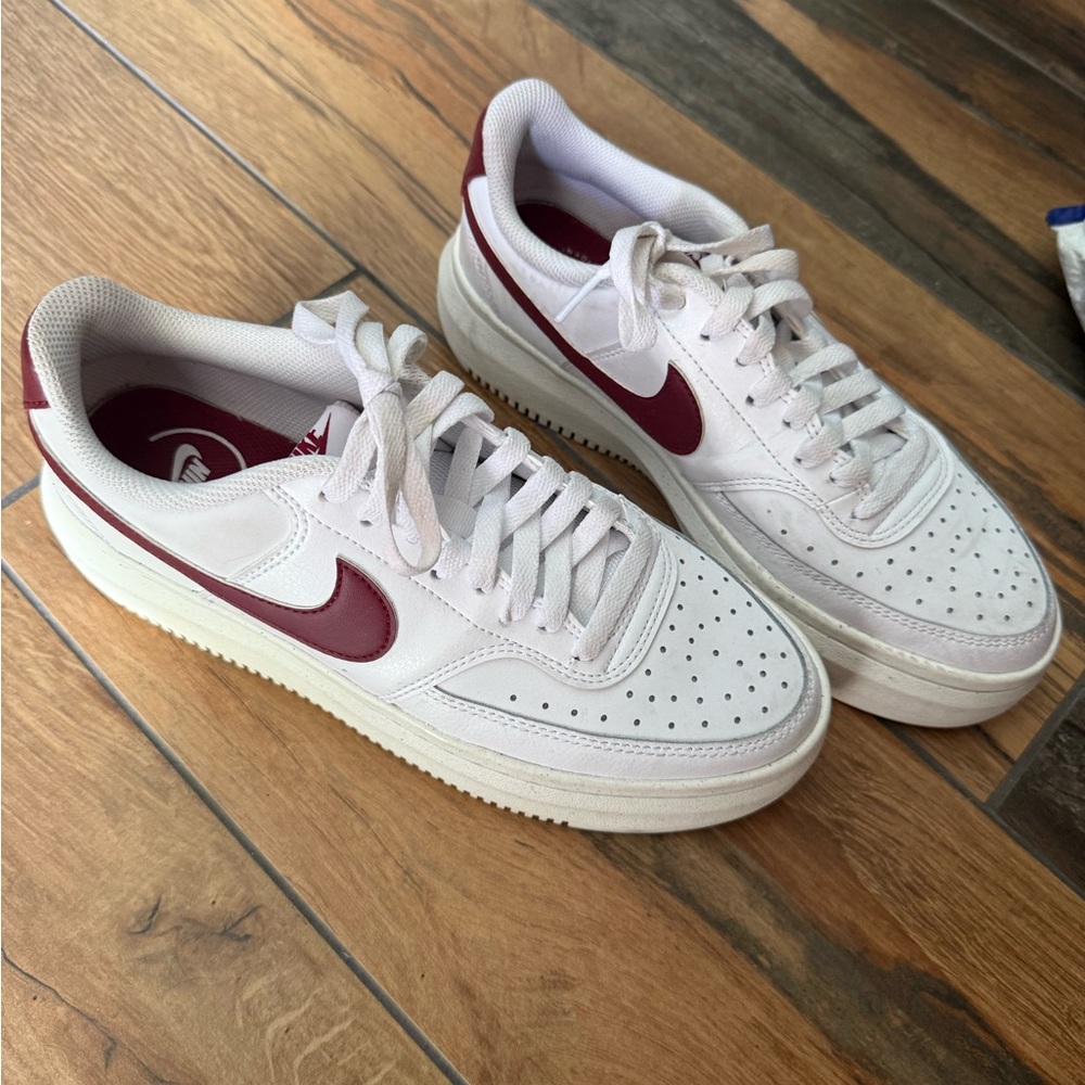 Nike White Leather Sneakers with Maroon Swoosh - Picture 3 of 5